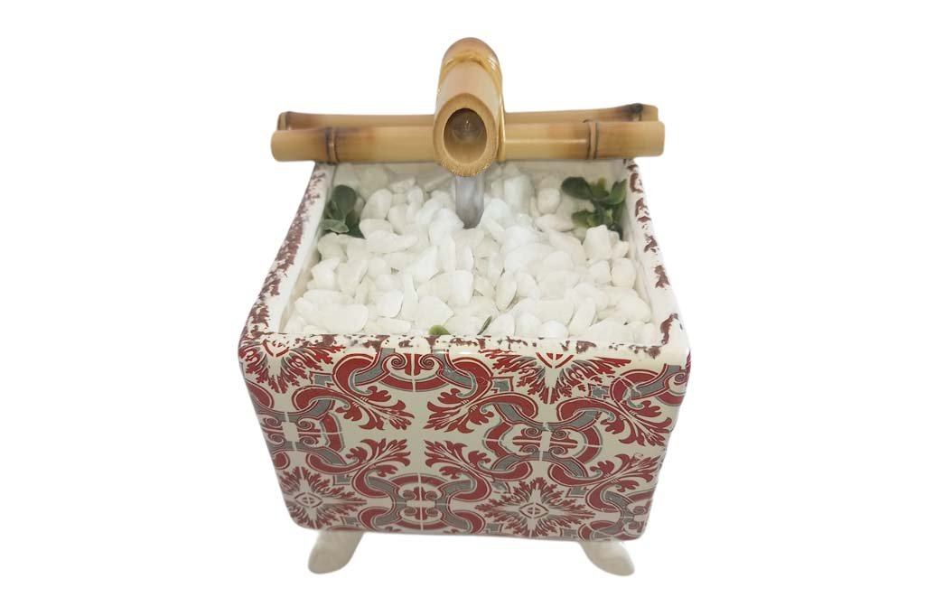 Azulejo Portugues Vermelha 1 1024x682 Media Fonte Decorativa Agua Cascata Feng Shui Azulejo Portugues Vermelho