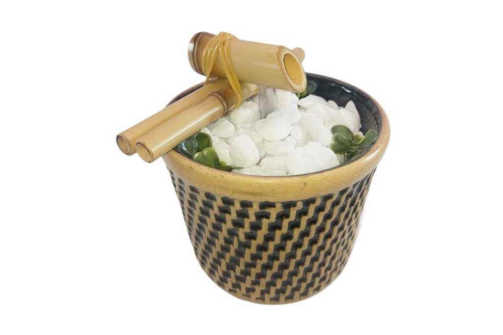 Balaio 3 1024x682 Media Fonte Decorativa Agua Balaio Bege Cascata Feng Shui Bica Bambu