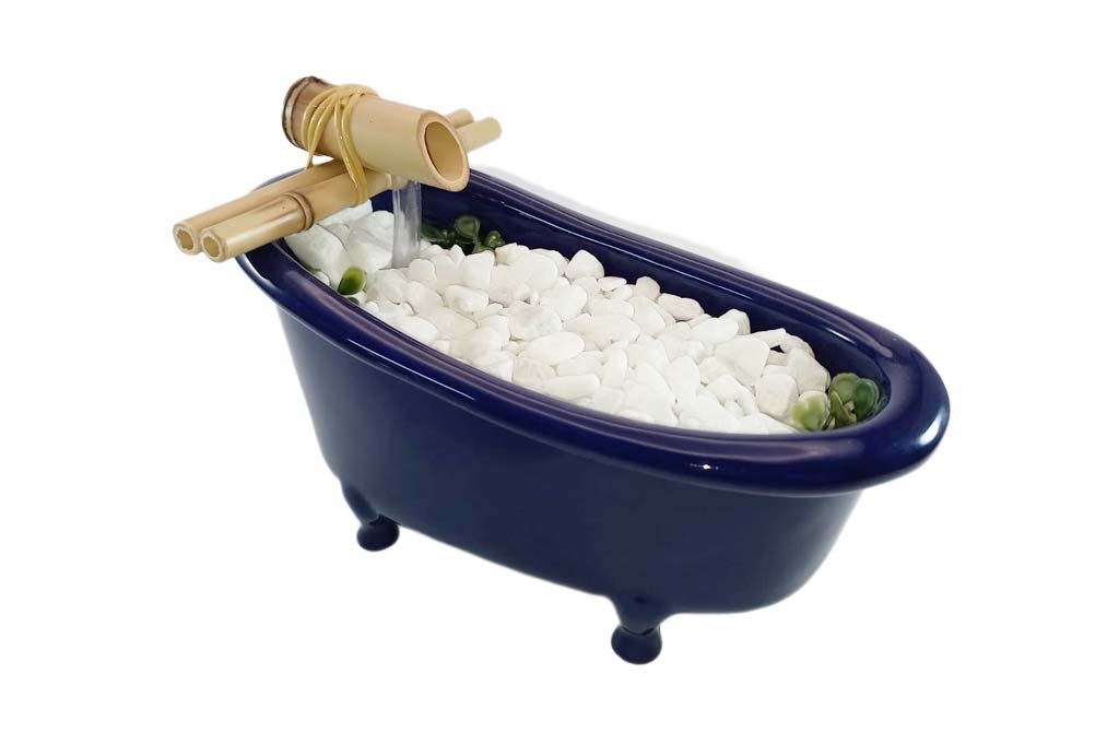 Banheira Preta Grande Pé Ceramica 3 1024x682 Media Fonte Decorativa Agua Cascata Feng Shui Banheira Azul